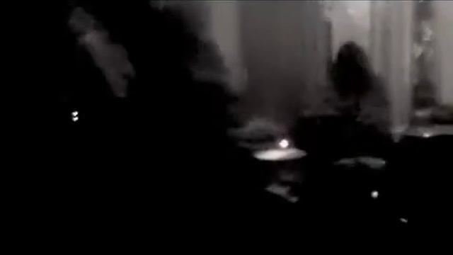 Hot Dolphin - "I Don't Want to Take Out the Trash" смотреть онлайн