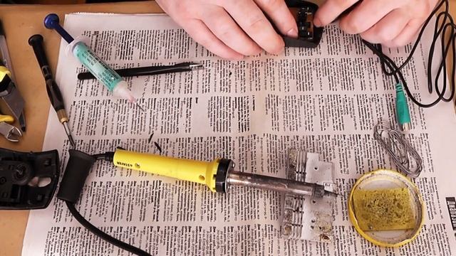 Ремонт мышки своими руками. Замена кнопки и хвостика. смотреть онлайн