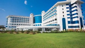 Water Side Resort & Spa