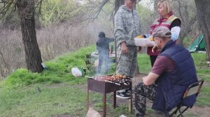 Семейный отдых на природе Шашлык. Рыбалка на удочку.