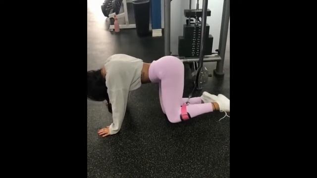 [MUSA FITNESS] O CORPO DESSA AMERICANA E PERFEITO (KATYA ELISE HENRY) смотреть онлайн