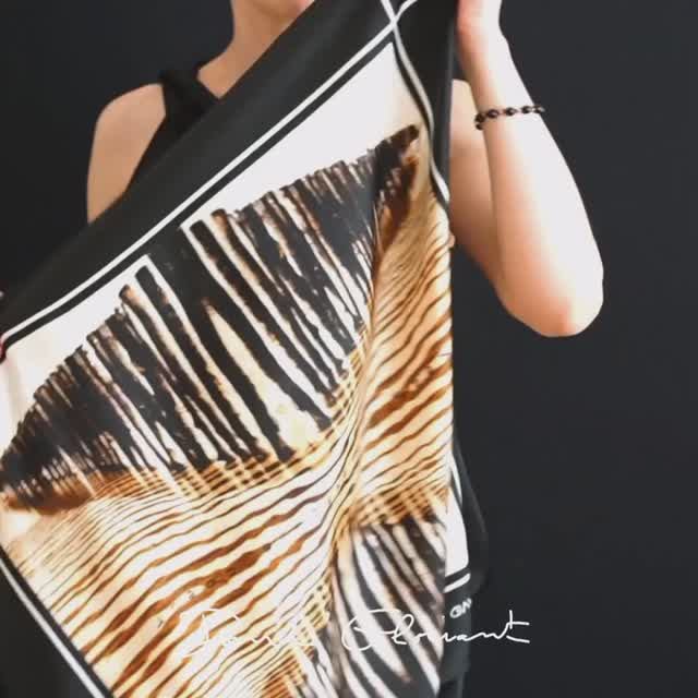 Как носить шелковый платок. Три образа с платком Atelier David Gloriant смотреть онлайн