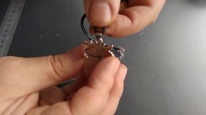 Установка шнурка на кулон