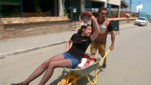 Un altfel de... @PoftitiPeLaNoi! În fiecare Luni, Marți și Miercuri, de la 20:30, pe Antena 1! смотреть онлайн