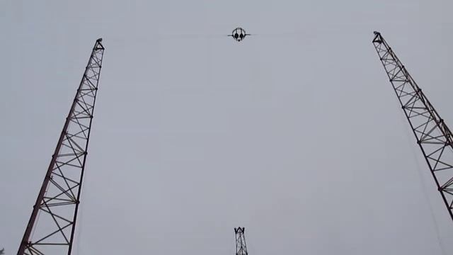 Люди на катапульте! 80 метров за 4 секунды в парке! Аттракцион КАТАПУЛЬТА (Диво Остров, СПб) смотреть онлайн