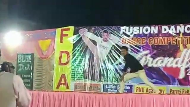 Uska hi Bana song dance смотреть онлайн