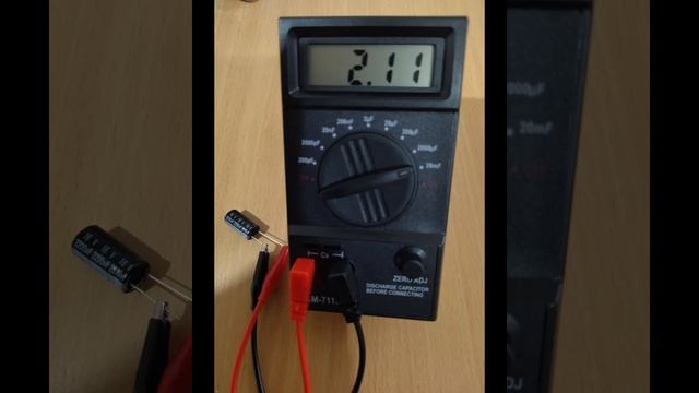 Capacitance Meter CM7115a