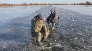 "НАРОДНЫЙ ПРОЕКТ АСТРАХАНЬ" Аутентичная рыбалка по первому льду. ч 2