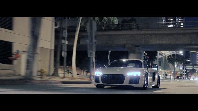 Night Run | Audi R8 (4K) смотреть онлайн