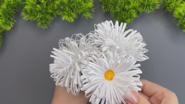 Бумажные ромашки своими руками – простой и красивый урок по созданию цветов смотреть онлайн