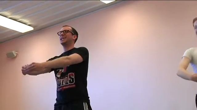 JOE VS JASMINE: BALLET смотреть онлайн