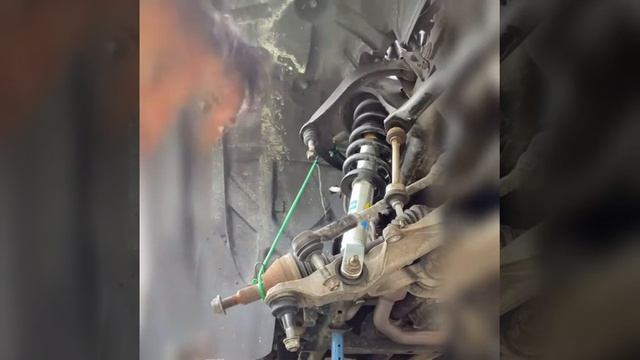 2015 RAM 1500 installation of Bilstein 5100 replacing days star after eran смотреть онлайн