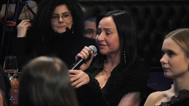 АБУШОУ /ПОВАР/МАГАЗИН СЕМЬИ/БУХГАЛТЕР НА КВЕСТАХ/СУХОЕ БРИТЬЕ МЕДИКА/КОЛБАСА смотреть онлайн