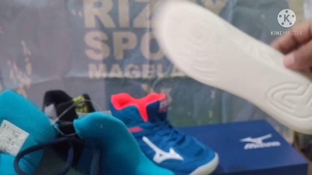 MIZUNO THUNDERBLADE PREMIUM TERLARIS DI KELAS PREMIUMYA. смотреть онлайн
