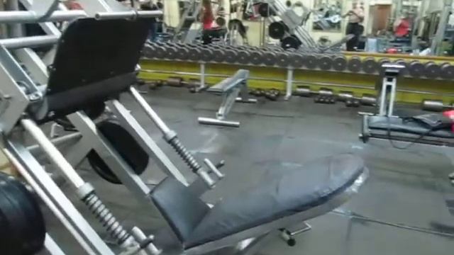 Бодибилдинг.абсолютка ,гран-при мира г.Саратов(WFF-WBBF)часть13.Андрей Давыдчик смотреть онлайн