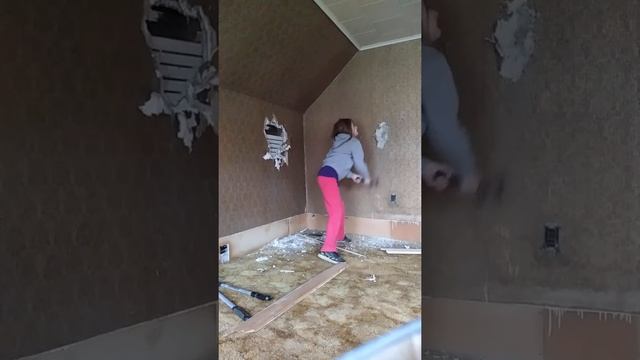 Destroying everything смотреть онлайн
