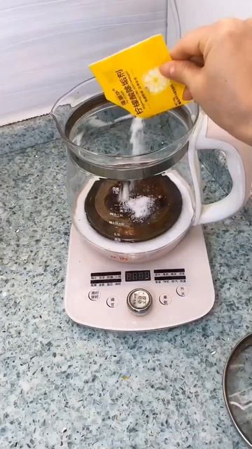 家里水壶用一段时间就会有水垢，用这个柠檬酸除垢剂清理一下，煮开泡一泡再刷干净 除水垢 好物推荐 смотреть онлайн