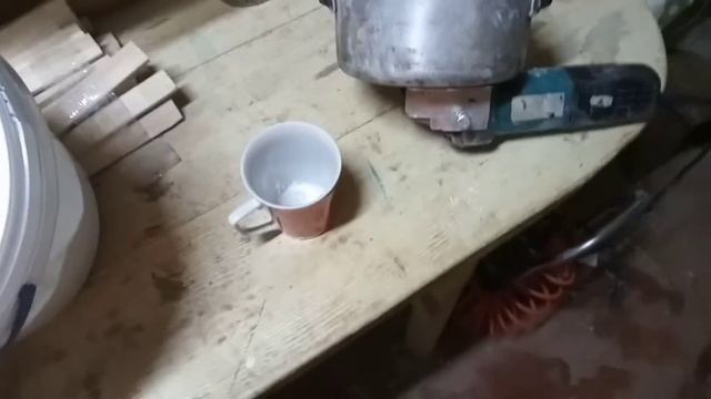 Приготування канді для бджіл🐝🐝🐝 смотреть онлайн