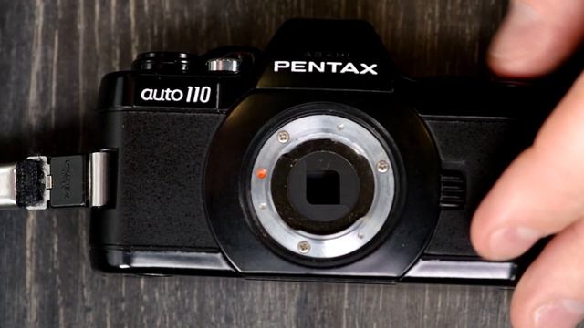 Pentax Auto 110 Video Manual 1: Overview (Features, Buttons, and Functions) смотреть онлайн