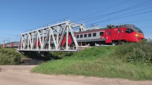 Грузовые и пассажирские поезда РЖД в Сибири летом | Электропоезда | Железная дорога