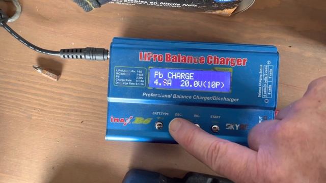 IMAX B6 Lead Acid (Pb) “Low Battery!” Hack/Fix! смотреть онлайн