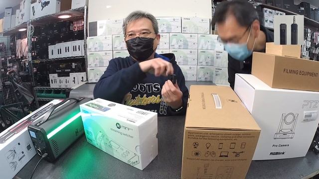 歡迎 王永慶 先生來訪 棒球比賽直播系統 RGBLINK MINI PRO and PTZ 20X 攝影機￼器人 смотреть онлайн