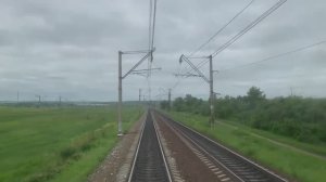 Вид из последнего вагона поезда - поездка на поезде по Транссибу летом | Железная дорога в Сибири