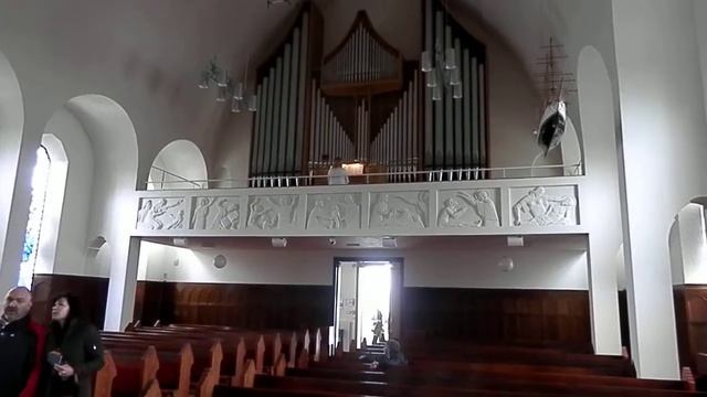 Akureyrarkirkja Church in Akureyri смотреть онлайн