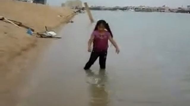 07-Catch of the Year-Kissing Scene 2.WMV смотреть онлайн