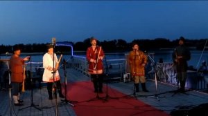 Московский хор Рожечников «Во кузнице»