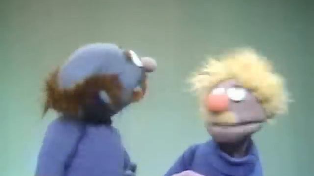 Classic Sesame Street - Harvey Kneeslapper's camera смотреть онлайн