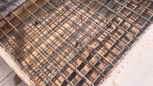 Армирование монолитного участка между плит ПБ для лестничного проема