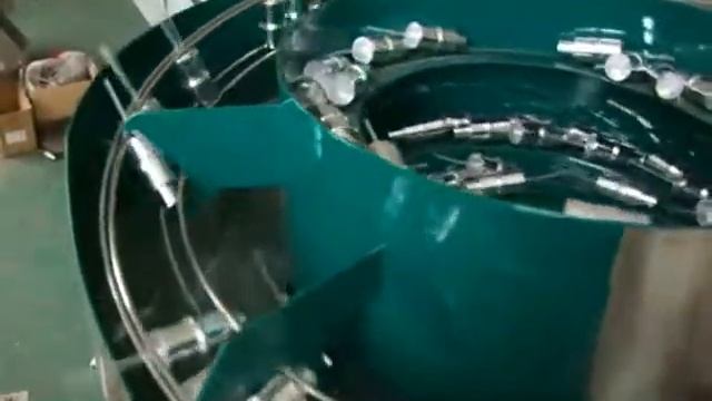 Automatic line for pouring perfum into bottles of Minipress.ru смотреть онлайн