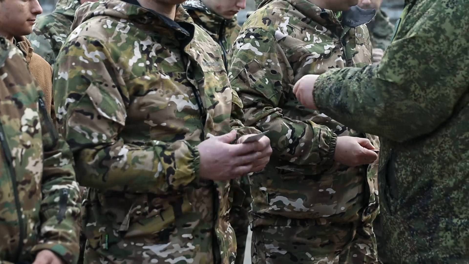 Новые группы добровольцев из Липецкой области отправляются в зону СВО