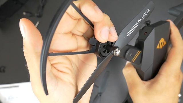 Best camera drone under $50? - DJI Mavic clone! смотреть онлайн