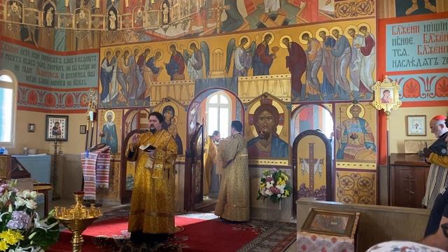 Божественная Литургия в храме Воскресения в Рабате, Марокко смотреть онлайн