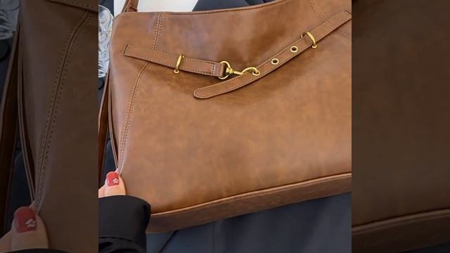 ✅ Женская кожаная сумка-рюкзак 7807 в оптовом интернет-магазине «Сумкины Будни» sumkinybudnu.ru смотреть онлайн