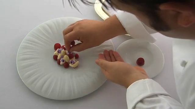 Quay Restaurant - Peter Gilmore's Raspberries and Violets смотреть онлайн