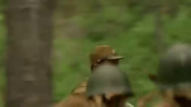 小妹伏擊日軍大隊，從山頂推下巨石砸死10名日軍 ⚔️ 抗日 смотреть онлайн