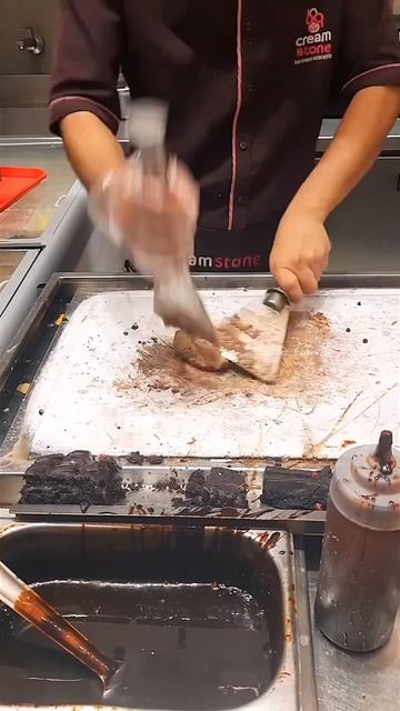 Chocoholics 😋 #shorts #shortvideos #youtubeshorts #icecream смотреть онлайн