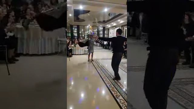Верка Сердючка на дагестанской свадьбе танцует лезгинку смотреть онлайн