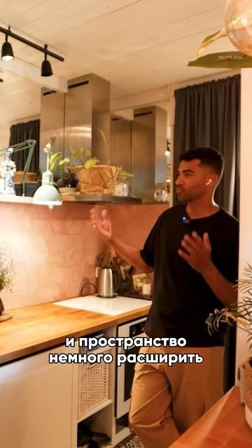 Как визуально расширить пространство с помощью зеркал? Кухня в коридоре. смотреть онлайн