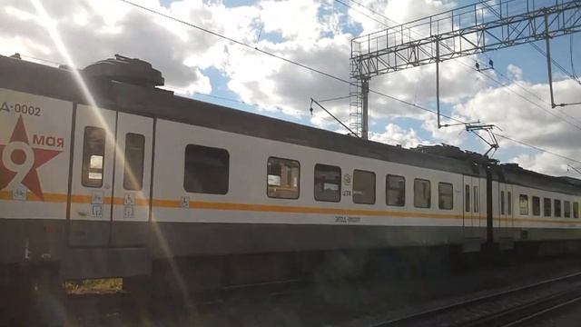 // Электропоезда «ЭД4М-0473» «ЦППК» и «ЭП2Д-0002» на станции МЦД-1 (D1) «Марк» // смотреть онлайн
