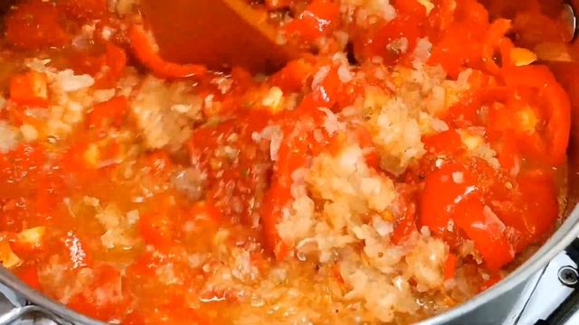 АРОМАТНЫЙ соус с кусочками нежного мяса. (ЧАШУШУЛИ) смотреть онлайн