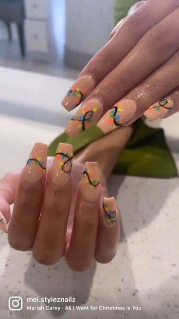 Let there be Christmas lights! 🎄 смотреть онлайн