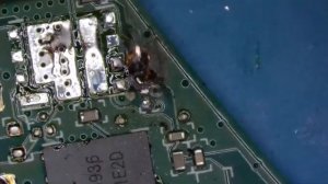 Тухнет экран ноутбука HP во время работы.