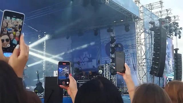 Звери - Любовь зарядила Дожди пистолеты смотреть онлайн