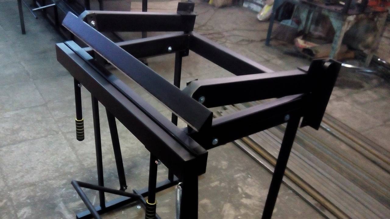 Листогибочный станок для композитной металлочерепицы / станок для кровли