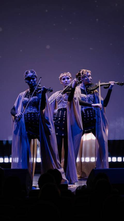 Live с выступлений trio Sestra