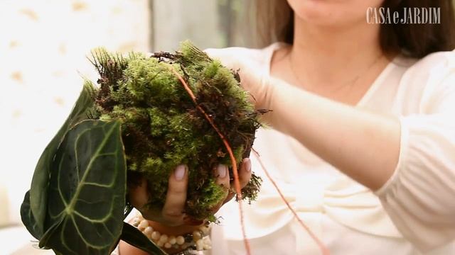 Tutorial: Aprenda a fazer um kokedama смотреть онлайн